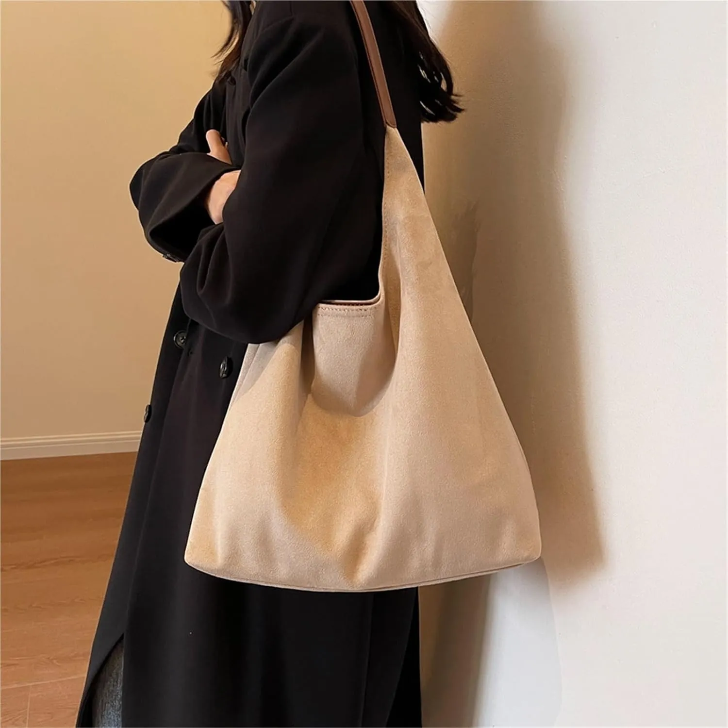 Autumn and Winter Vintage Women's Retro Handbags Large Capacity Suede Women's Shoulder Bag Daily Commuter Handbag Shopping