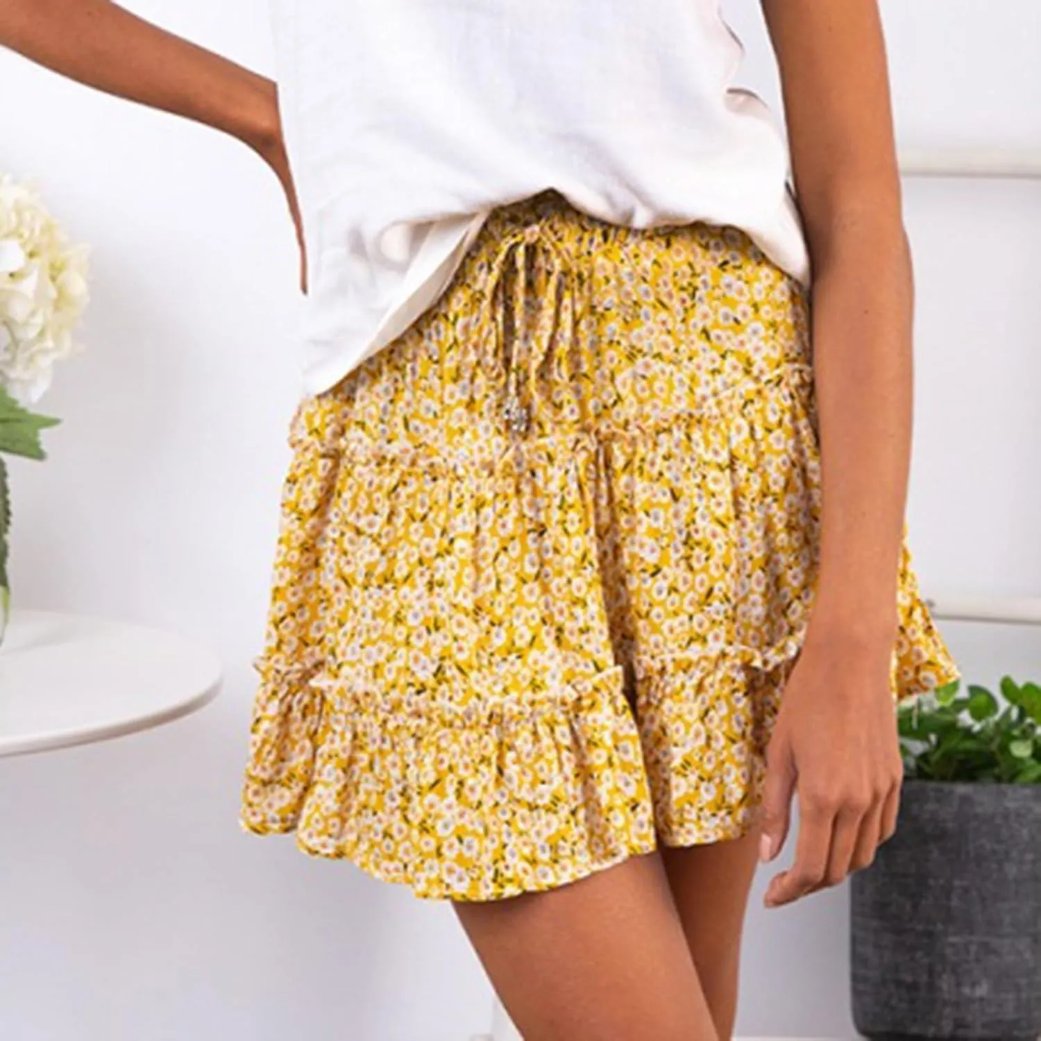Floral Mini Skirts for Women Trendy Ruffle Tiered Flowy Boho Skirts Loose Drawstring High Waisted Summer Casual Skorts