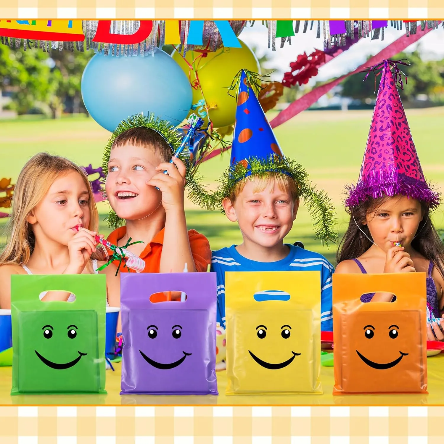 Geyee 300 Pieces Smile Face Gift Bags 6" x 8" Plastic Party Favors Goodie Treat Bags Bulk with Handle for Kids Birthday Party Classroom School Supplies(Multicolor)