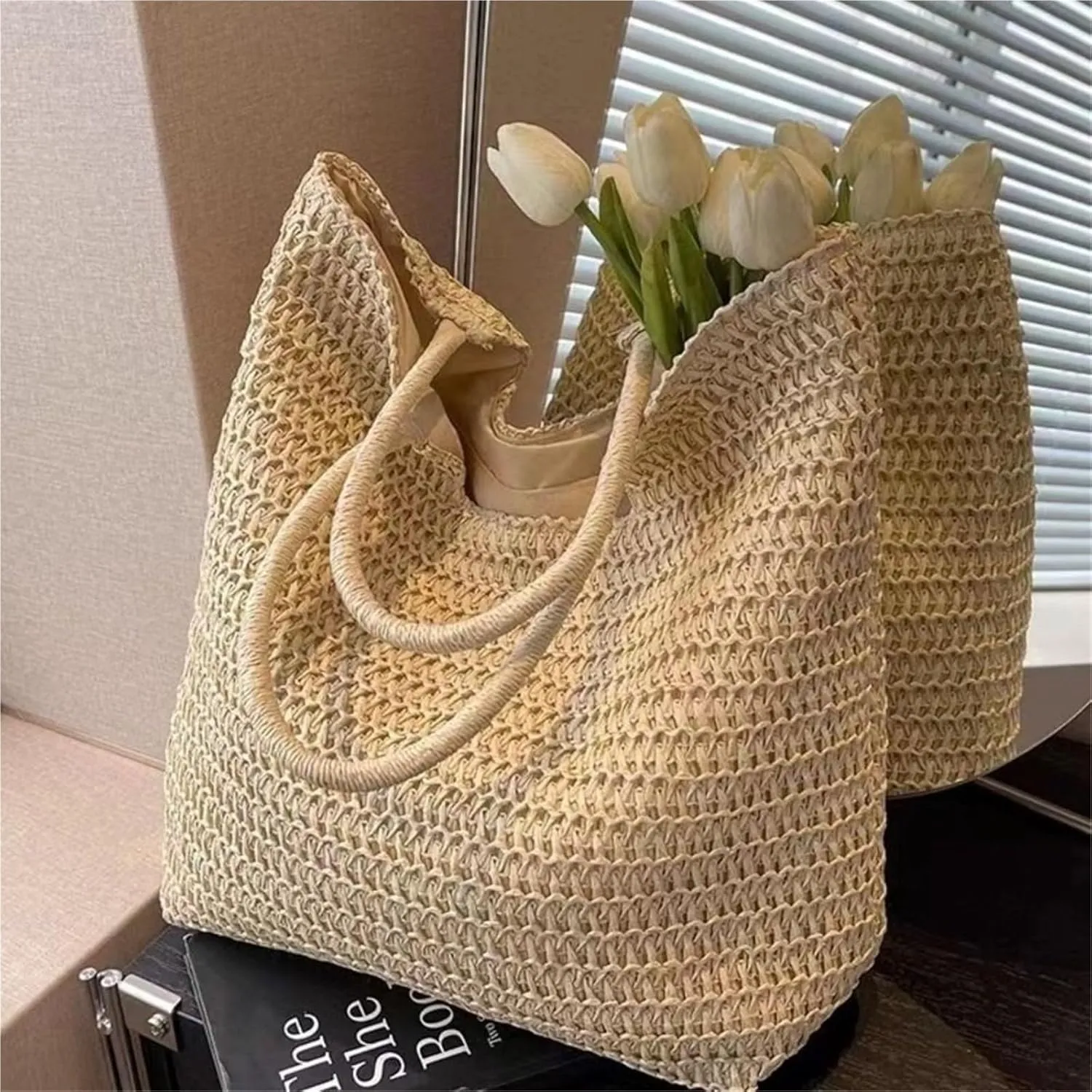 Women Beach Vintage Handmade Woven Shoulder Bag Retro Straw Shopping