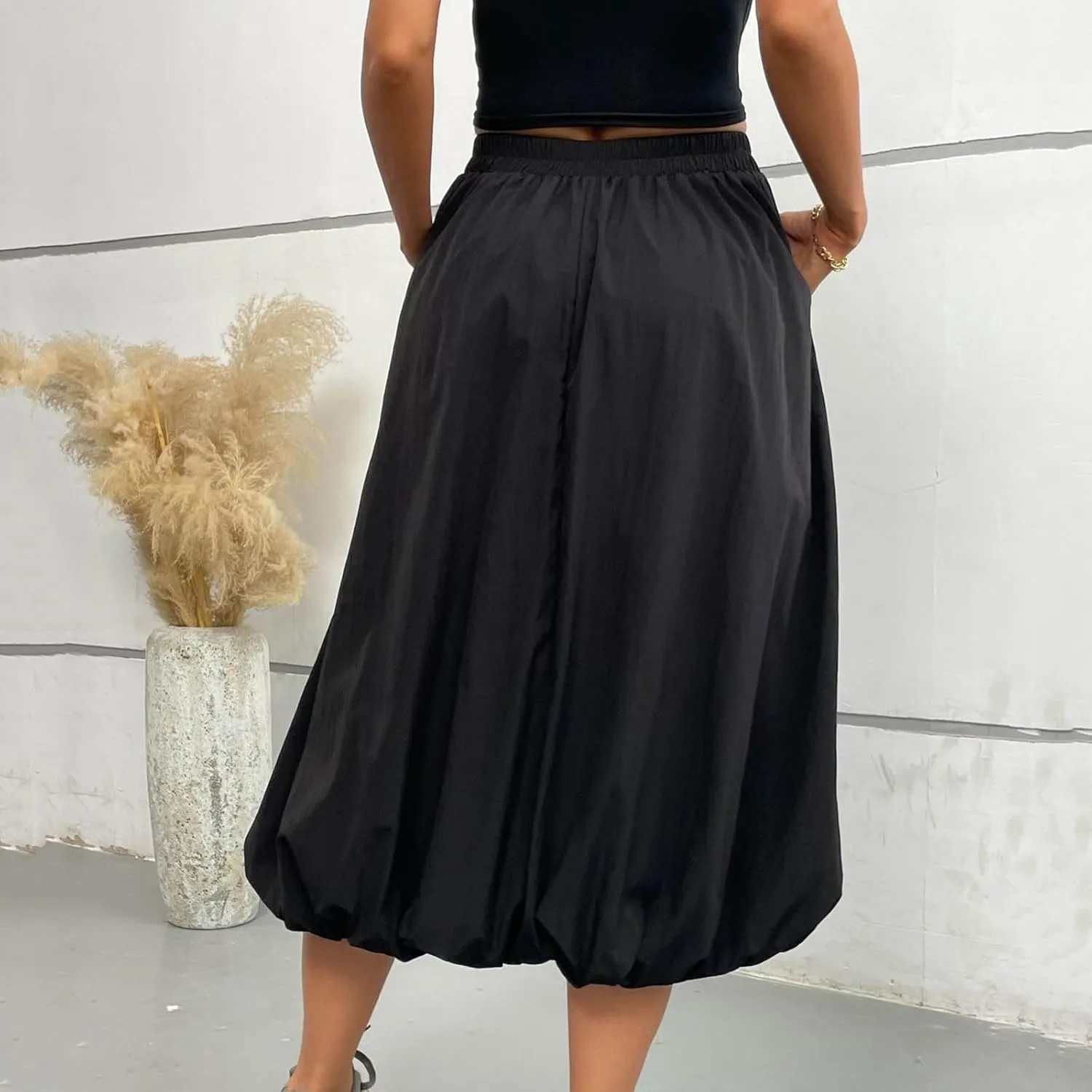 Women Casual Midi Skirts 2025 Summer Trendy Solid Color Elastic Waist Flowy A-Line Versatile Skirt with Pocket